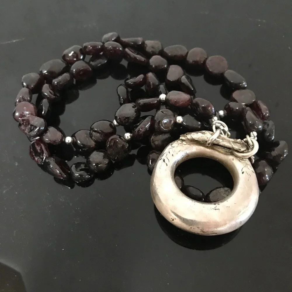 Antique Sterling Silver Tiffany 925 Pendant Necklace Circle Loop Garnet Gemstone - Picture 5 of 6